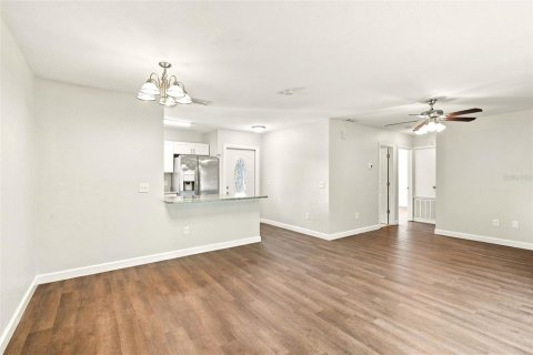 House in North Port, Florida 3 bedrooms, 110.37 sq.m. № 2224911 - photo 3