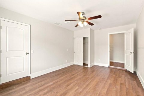 House in North Port, Florida 3 bedrooms, 110.37 sq.m. № 2224911 - photo 28