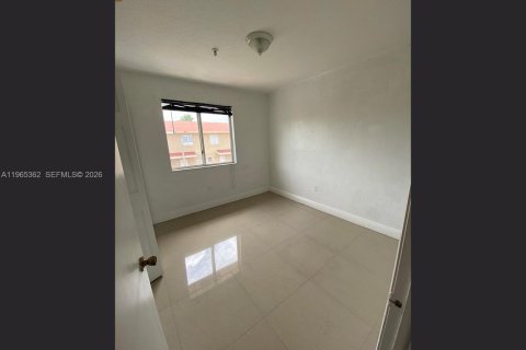 Купить кондоминиум в Майами, Флорида 2 спальни, 80.64м2, № 2027422 - фото 13