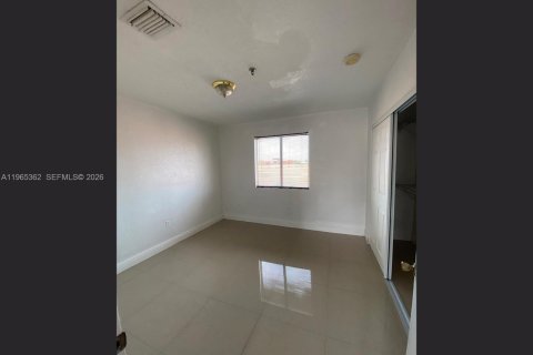 Купить кондоминиум в Майами, Флорида 2 спальни, 80.64м2, № 2027422 - фото 11