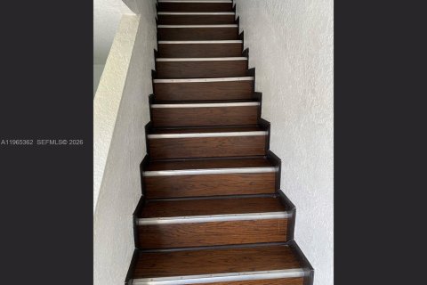 Купить кондоминиум в Майами, Флорида 2 спальни, 80.64м2, № 2027422 - фото 17