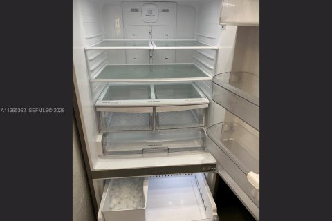 Купить кондоминиум в Майами, Флорида 2 спальни, 80.64м2, № 2027422 - фото 8