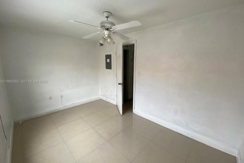 Купить кондоминиум в Майами, Флорида 2 спальни, 80.64м2, № 2027422 - фото 16