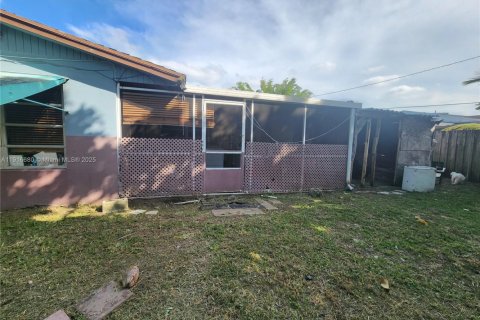 Villa ou maison à vendre à Miami, Floride: 4 chambres, 166.76 m2 № 1973667 - photo 22