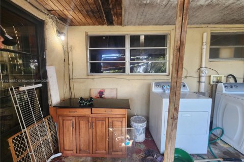 Villa ou maison à vendre à Miami, Floride: 4 chambres, 166.76 m2 № 1973667 - photo 17