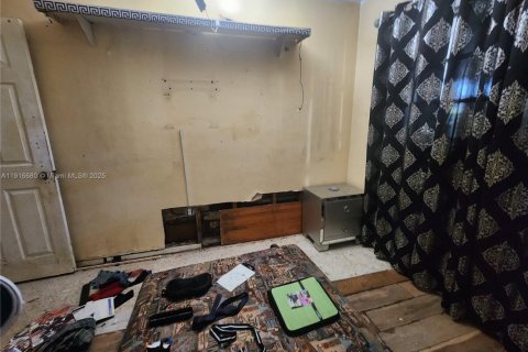 Villa ou maison à vendre à Miami, Floride: 4 chambres, 166.76 m2 № 1973667 - photo 16