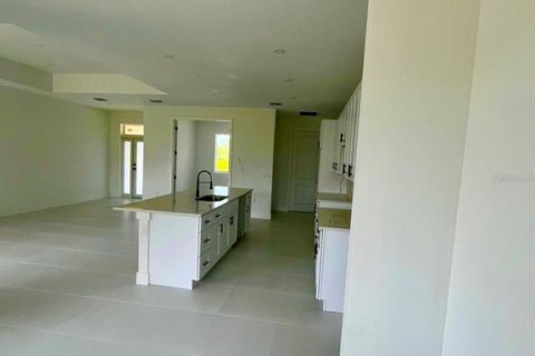 House in Lehigh Acres, Florida 3 bedrooms, 152.08 sq.m. № 1625389 - photo 5