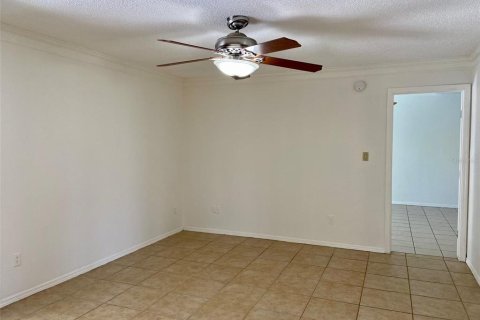 Casa en alquiler en Orlando, Florida, 5 dormitorios, 200.95 m2 № 1830020 - foto 17