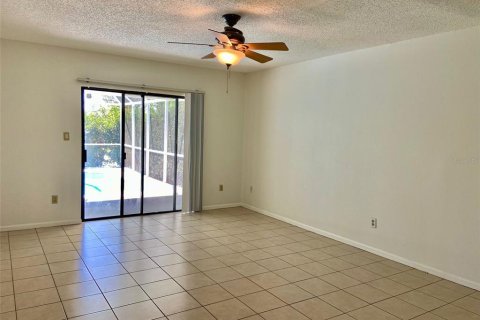 Casa en alquiler en Orlando, Florida, 5 dormitorios, 200.95 m2 № 1830020 - foto 21