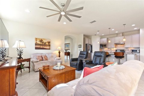 Villa ou maison à vendre à Davenport, Floride: 2 chambres, 195.09 m2 № 1528688 - photo 8