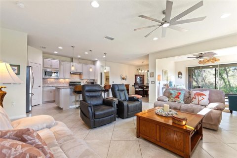 Villa ou maison à vendre à Davenport, Floride: 2 chambres, 195.09 m2 № 1528688 - photo 6