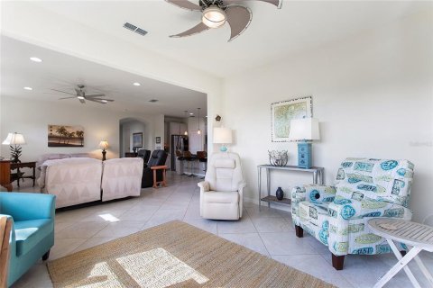 Villa ou maison à vendre à Davenport, Floride: 2 chambres, 195.09 m2 № 1528688 - photo 21