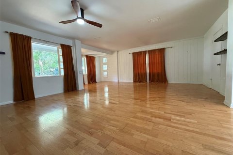 House in Gainesville, Florida 3 bedrooms, 150.32 sq.m. № 2208507 - photo 3