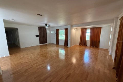 House in Gainesville, Florida 3 bedrooms, 150.32 sq.m. № 2208507 - photo 5