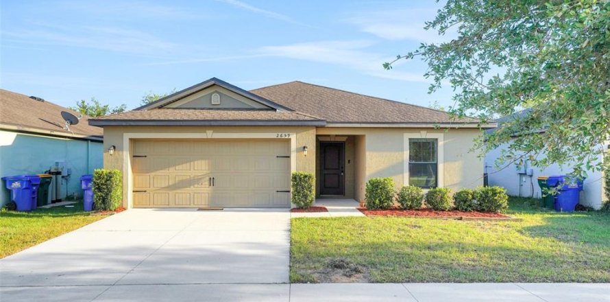 Casa en Tavares, Florida 3 dormitorios, 137.77 m2 № 2201775