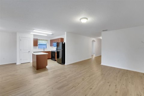 Casa en venta en Tavares, Florida, 3 dormitorios, 137.77 m2 № 2201775 - foto 7