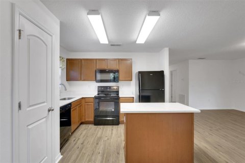 Casa en venta en Tavares, Florida, 3 dormitorios, 137.77 m2 № 2201775 - foto 5