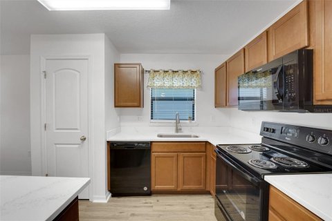 Casa en venta en Tavares, Florida, 3 dormitorios, 137.77 m2 № 2201775 - foto 6