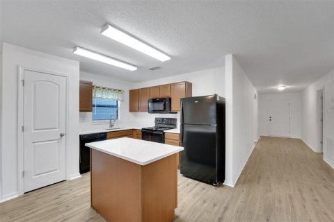 Casa en venta en Tavares, Florida, 3 dormitorios, 137.77 m2 № 2201775 - foto 4