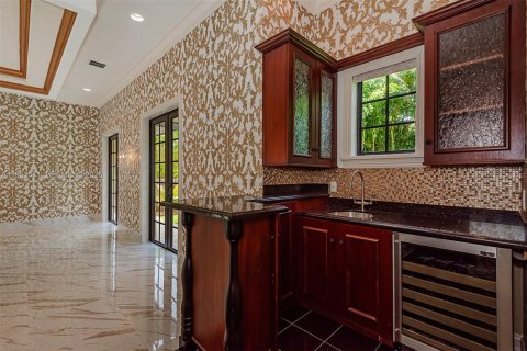 Снять в аренду виллу или дом в Голден-Бич, Флорида 6 спален, 437.66м2, № 2007909 - фото 12