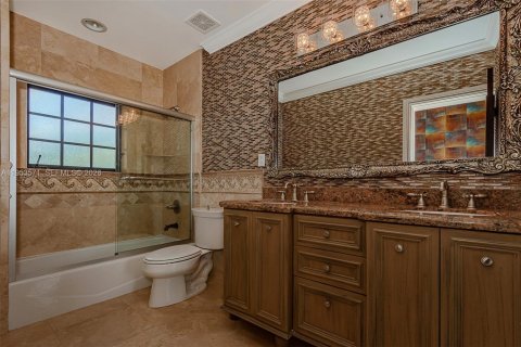 Снять в аренду виллу или дом в Голден-Бич, Флорида 6 спален, 437.66м2, № 2007909 - фото 30