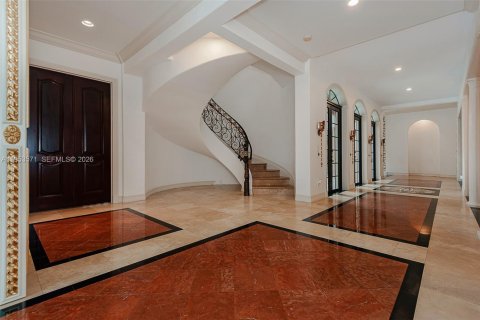 Снять в аренду виллу или дом в Голден-Бич, Флорида 6 спален, 437.66м2, № 2007909 - фото 6