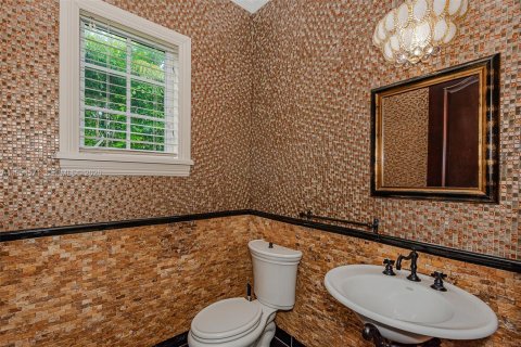 Снять в аренду виллу или дом в Голден-Бич, Флорида 6 спален, 437.66м2, № 2007909 - фото 16