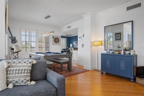 Condo in Sarasota, Florida, 3 bedrooms  № 1912800 - photo 8