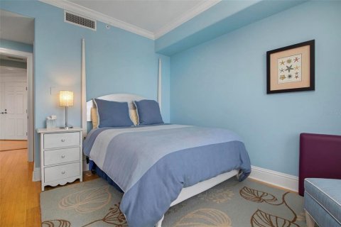 Condo in Sarasota, Florida, 3 bedrooms  № 1912800 - photo 21