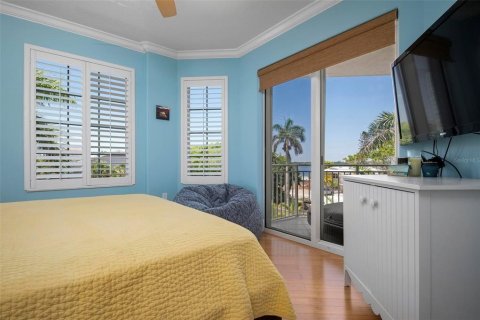 Condo in Sarasota, Florida, 3 bedrooms  № 1912800 - photo 23
