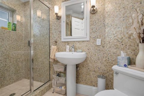 Condo in Sarasota, Florida, 3 bedrooms  № 1912800 - photo 25