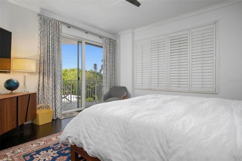 Condo in Sarasota, Florida, 3 bedrooms  № 1912800 - photo 27