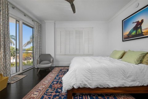 Condo in Sarasota, Florida, 3 bedrooms  № 1912800 - photo 26