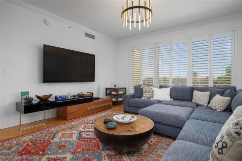 Condo in Sarasota, Florida, 3 bedrooms  № 1912800 - photo 6