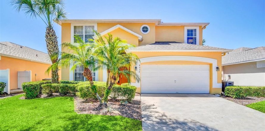 Villa ou maison à Kissimmee, Floride 7 chambres, 267.65 m2 № 2355827