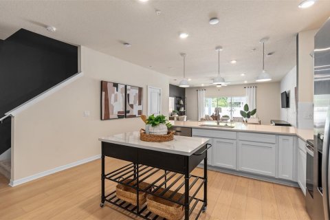 Touwnhouse à vendre à Palm Bay, Floride: 3 chambres, 157.84 m2 № 2373823 - photo 5