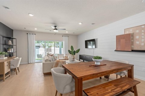 Touwnhouse à vendre à Palm Bay, Floride: 3 chambres, 157.84 m2 № 2373823 - photo 6