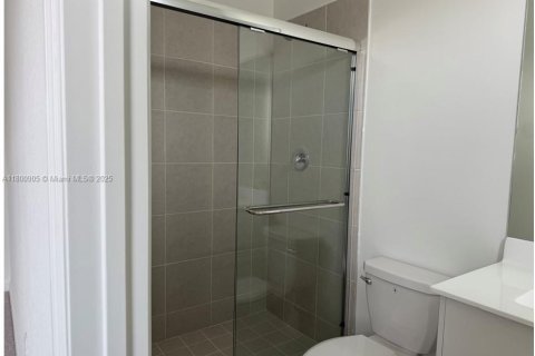 Снять в аренду кондоминиум в Флорида-Сити, Флорида 3 спальни, № 1740099 - фото 11