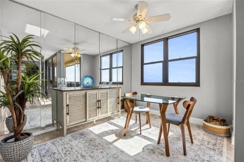 Copropriété à vendre à Saint Pete Beach, Floride: 2 chambres, 131.92 m2 № 1914442 - photo 4