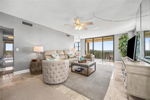Copropriété à vendre à Saint Pete Beach, Floride: 2 chambres, 131.92 m2 № 1914442 - photo 6