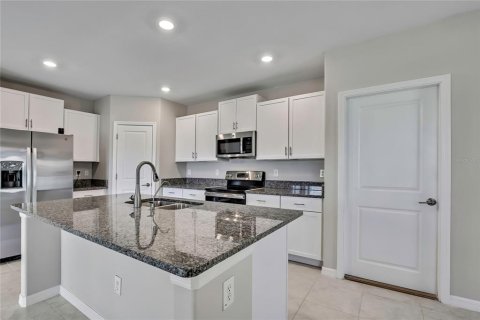 House in Lutz, Florida 4 bedrooms, 173.73 sq.m. № 1870834 - photo 14