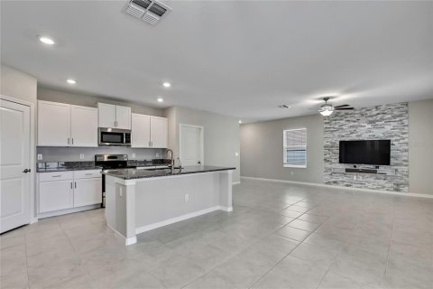House in Lutz, Florida 4 bedrooms, 173.73 sq.m. № 1870834 - photo 11