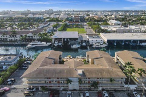 Condominio en alquiler en Fort Lauderdale, Florida, 1 dormitorio, 61.32 m2 № 2078022 - foto 10