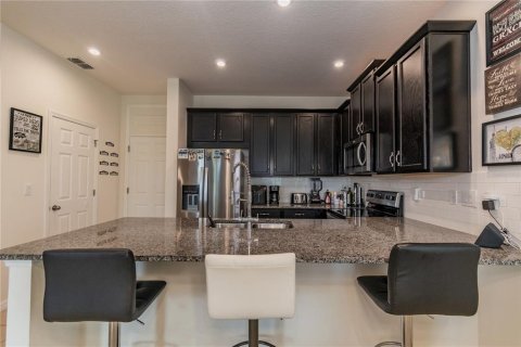 Townhouse in Kissimmee, Florida 3 bedrooms, 148.83 sq.m. № 1879664 - photo 16