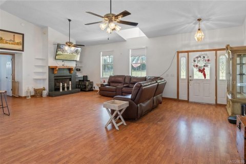 House in Floral City, Florida 2 bedrooms, 169.92 sq.m. № 1852528 - photo 9
