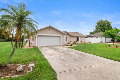 Villa ou maison à vendre à Cape Coral, Floride: 3 chambres, 137.22 m2 № 1900012 - photo 25