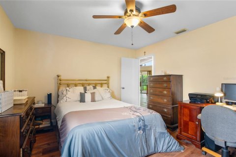 Villa ou maison à vendre à Cape Coral, Floride: 3 chambres, 137.22 m2 № 1900012 - photo 16