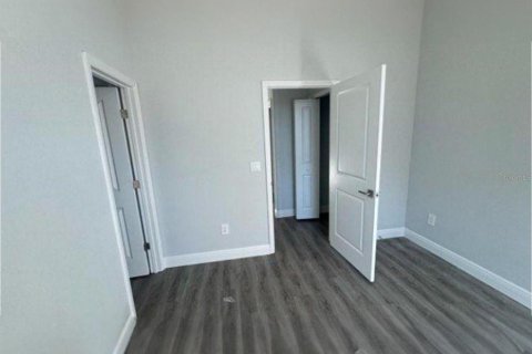 House in Lakeland, Florida 2 bedrooms, 76.09 sq.m. № 1915919 - photo 6