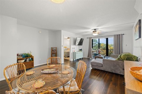 Condo in Tarpon Springs, Florida, 1 bedroom № 2105436 - photo 7