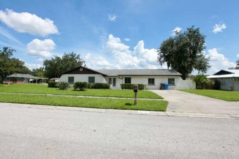 Casa en Seffner, Florida 3 dormitorios, 170.01 m2 № 2380764